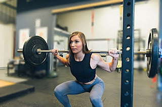 バーベルスクワット女性編】下半身ウエイトトレーニングの種類とやり方